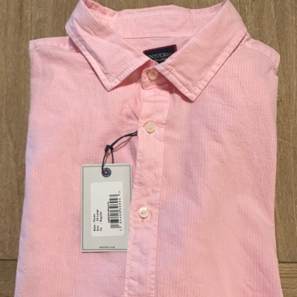 Brand new with tags UNTUCKIT XXL Men’s button down short sleeve shirt